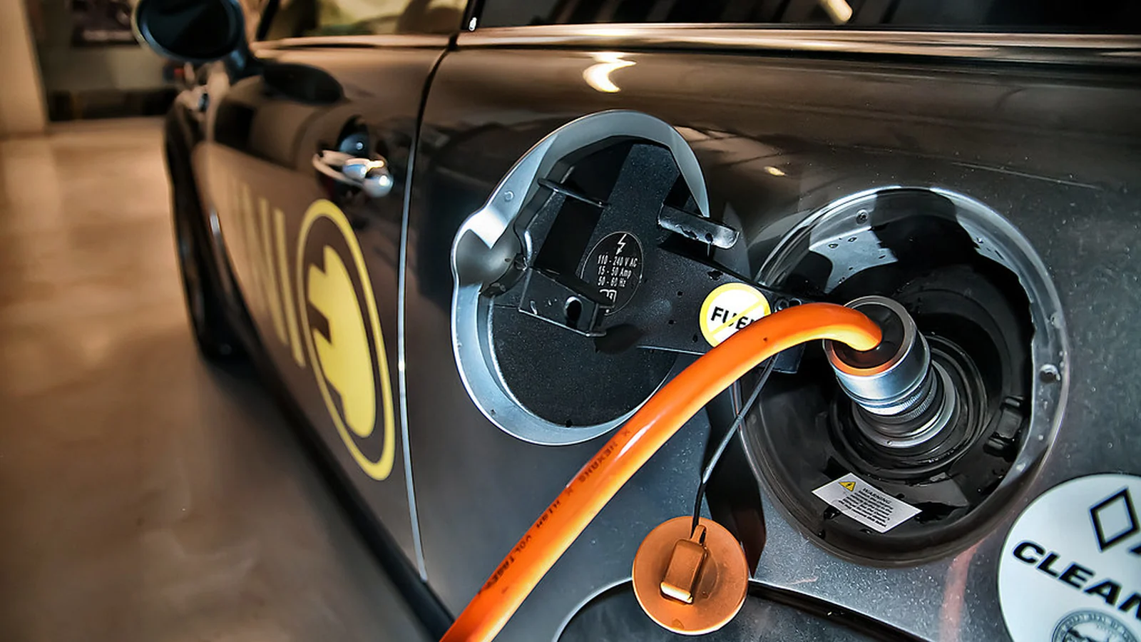 Cool & Hot: Mastering Battery Bank Temperature Control