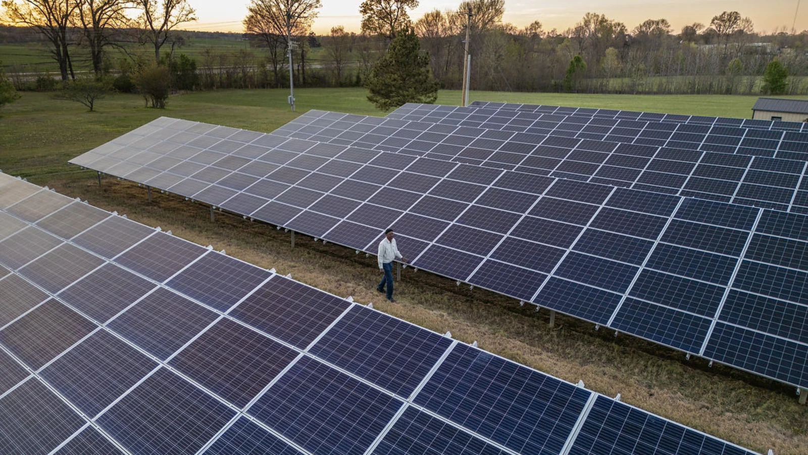 Electrica Group Unveils Ambitious Solar Projects to Boost Romania's Renewable Energy Landscape