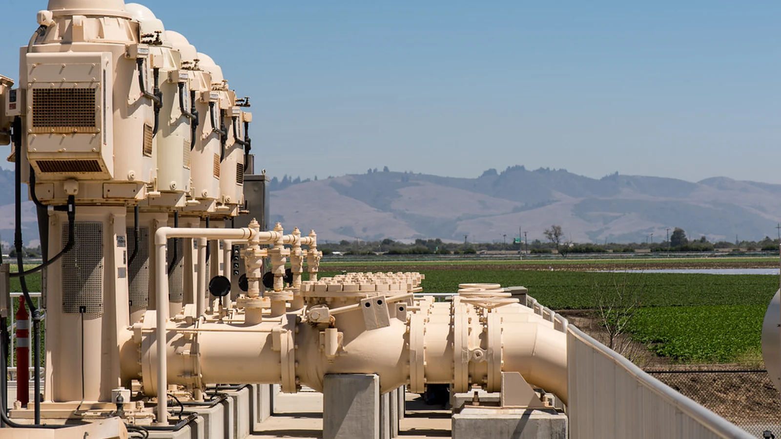 Power to Profit: Energy-Storage Strategies for Time-of-Use Arbitrage