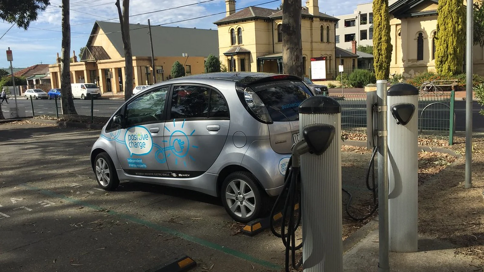 Breakthrough in Sodium-Ion Batteries: Hard Carbon Anodes Enable Faster Charging