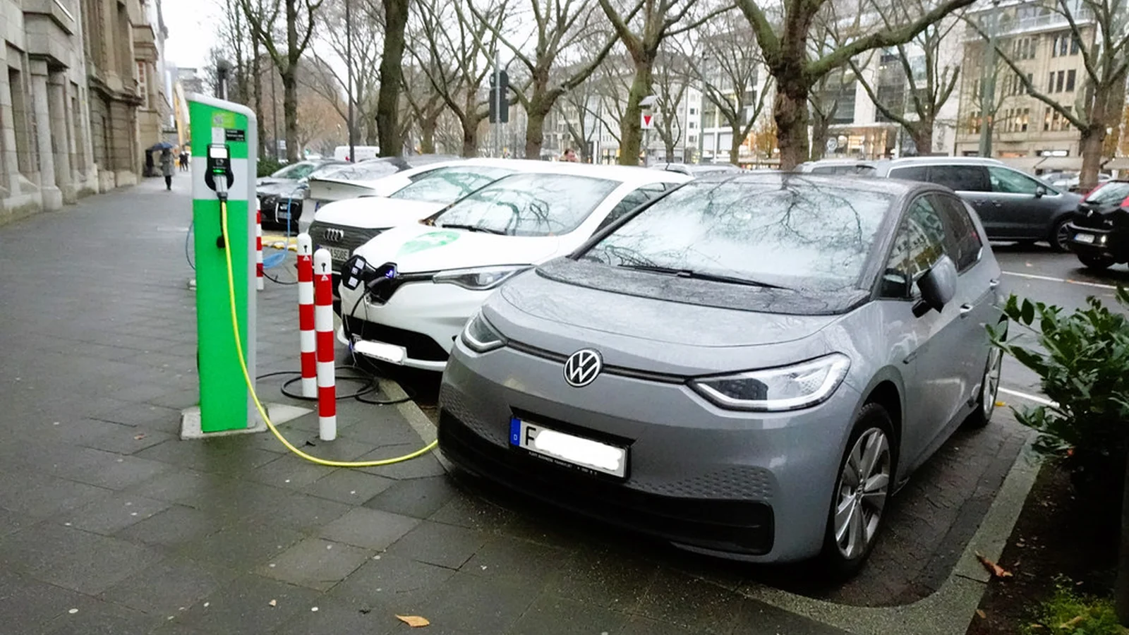 Harnessing the Sun: Revolutionizing Transportation with Solar Power